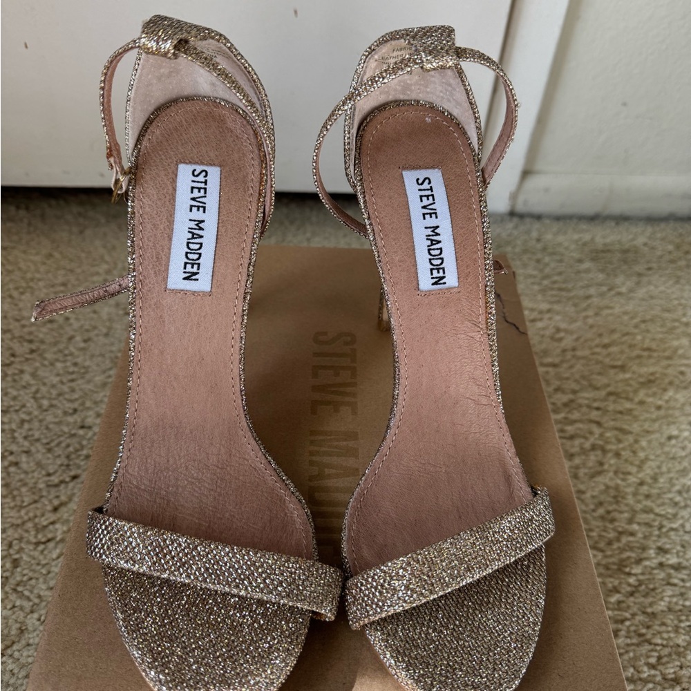 Steve Madden Gold Glamorous Heels